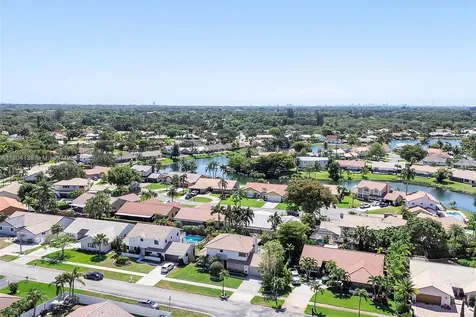 5630 W Waterford Drive Davie FL 33331