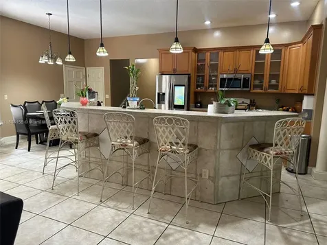 800 Permento Jacksonville FL 32221