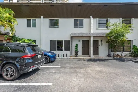 3553 NE 171st Street North Miami Beach FL 33160