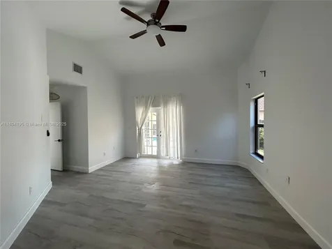 11351 SW 8th Place Pembroke Pines FL 33025