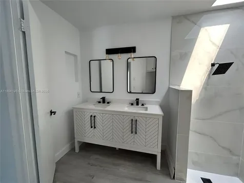 11351 SW 8th Place Pembroke Pines FL 33025