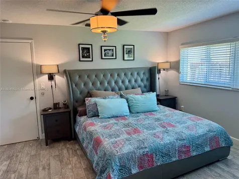1237 N Fieldlark Lane Homestead FL 33035