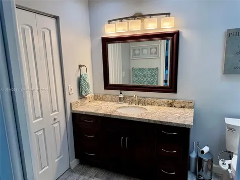 1237 N Fieldlark Lane Homestead FL 33035