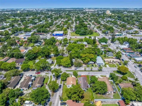 1515 NW 49th Street Miami FL 33142