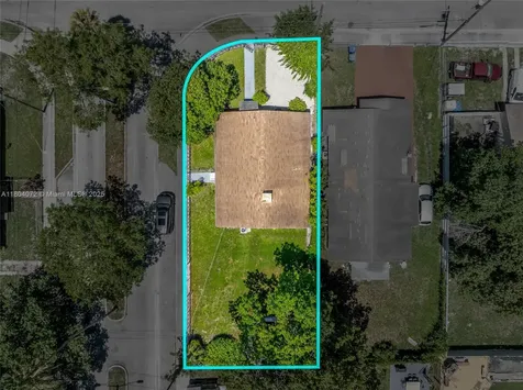 1515 NW 49th Street Miami FL 33142