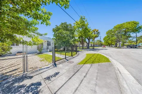 1515 NW 49th Street Miami FL 33142