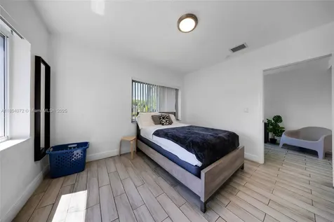 1515 NW 49th Street Miami FL 33142
