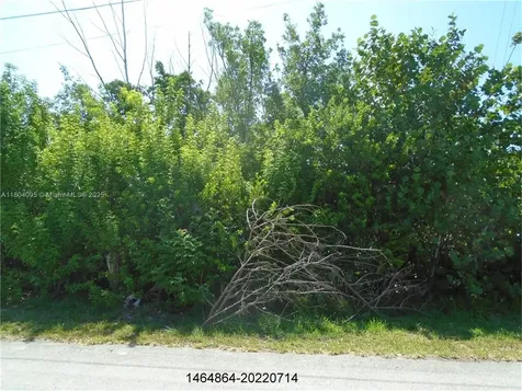 113 Jamaica Street Duck FL 33050