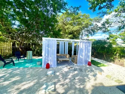 8280 NE 1st Place Miami FL 33138