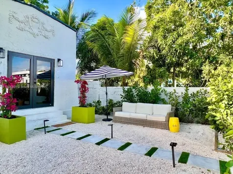 8280 NE 1st Place Miami FL 33138