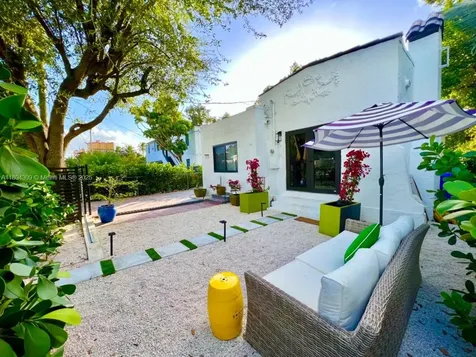 8280 NE 1st Place Miami FL 33138