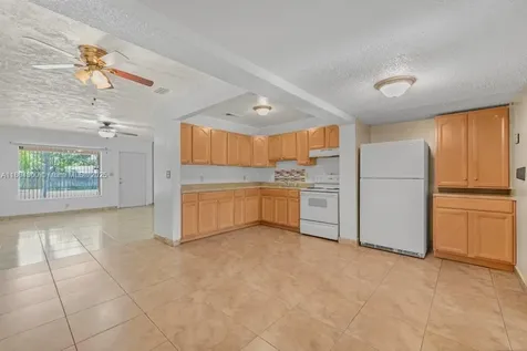 104 SW 7th Avenue Hallandale Beach FL 33009