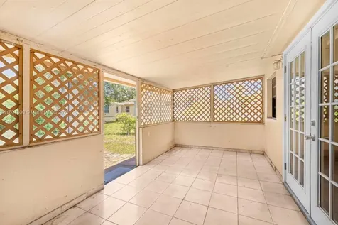 104 SW 7th Avenue Hallandale Beach FL 33009