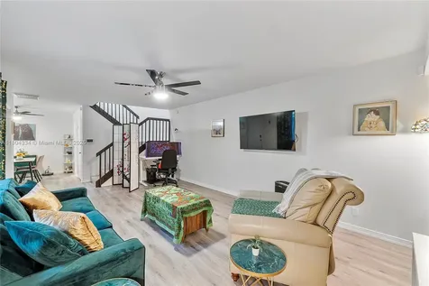 718 NW 98th Circle Plantation FL 33324