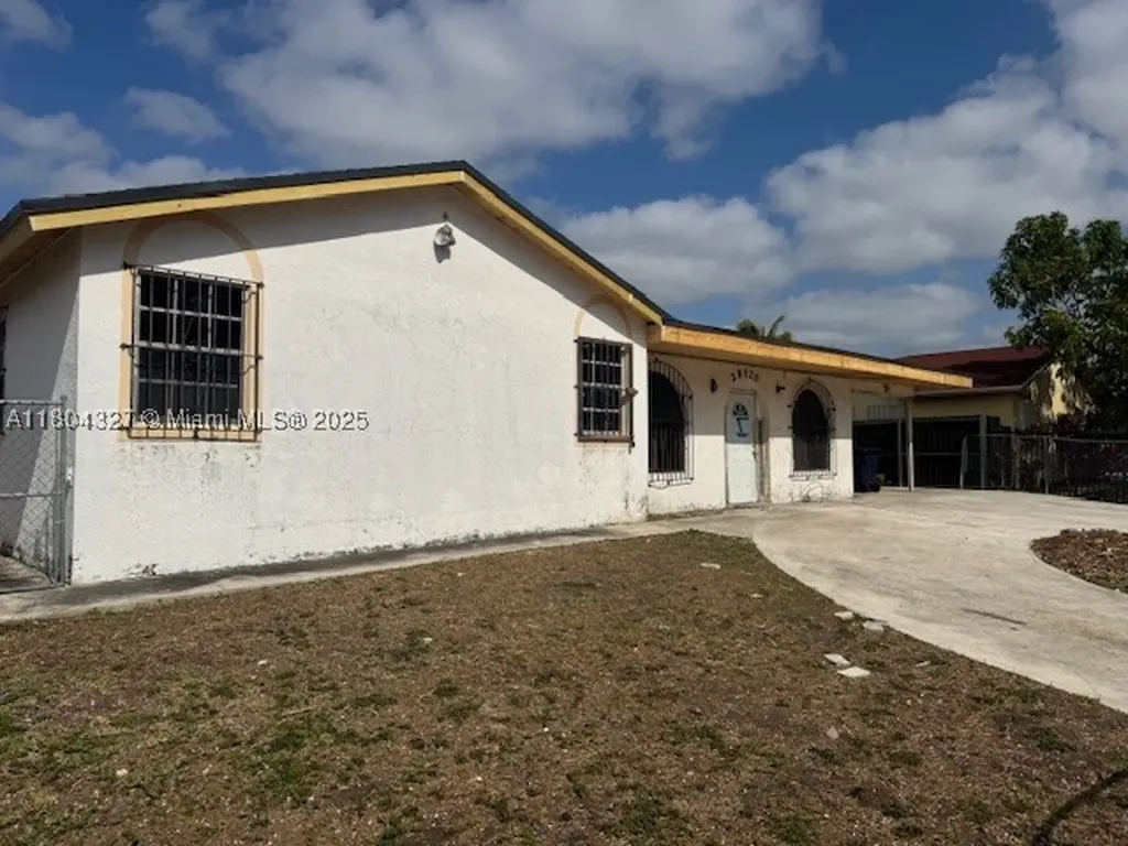 28520 SW 142nd Avenue Homestead FL 33033