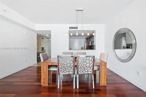 3330 NE 190th Street Aventura FL 33180