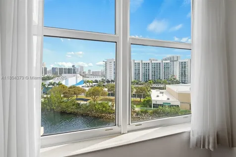 3330 NE 190th Street Aventura FL 33180