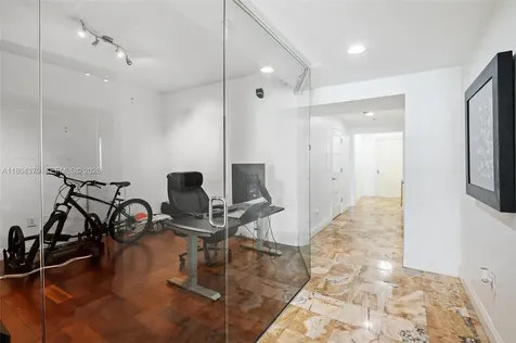 3330 NE 190th Street Aventura FL 33180
