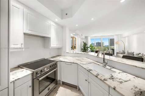 9751 E Bay Harbor Drive Bay Harbor Islands FL 33154