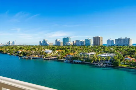 9751 E Bay Harbor Drive Bay Harbor Islands FL 33154