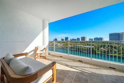 9751 E Bay Harbor Drive Bay Harbor Islands FL 33154