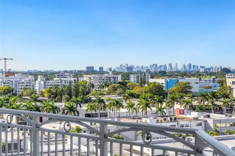 9751 E Bay Harbor Drive Bay Harbor Islands FL 33154