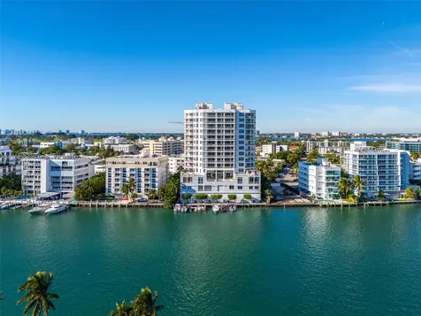 9751 E Bay Harbor Drive Bay Harbor Islands FL 33154