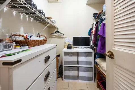 9823 S Hollybrook Lake Drive Pembroke Pines FL 33025