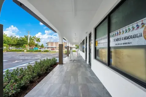 1100-04 Sunset Strip Sunrise FL 33313