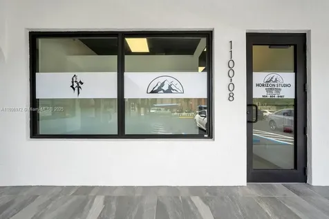 1100-04 Sunset Strip Sunrise FL 33313