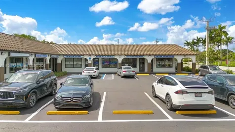 1100-04 Sunset Strip Sunrise FL 33313