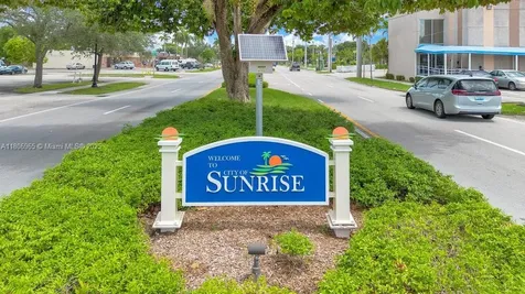 1072 Sunset Strip Sunrise FL 33313