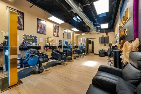 1072 Sunset Strip Sunrise FL 33313