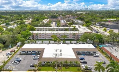 1072 Sunset Strip Sunrise FL 33313