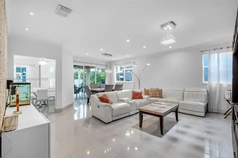 11229 NW 47th Lane Doral FL 33178