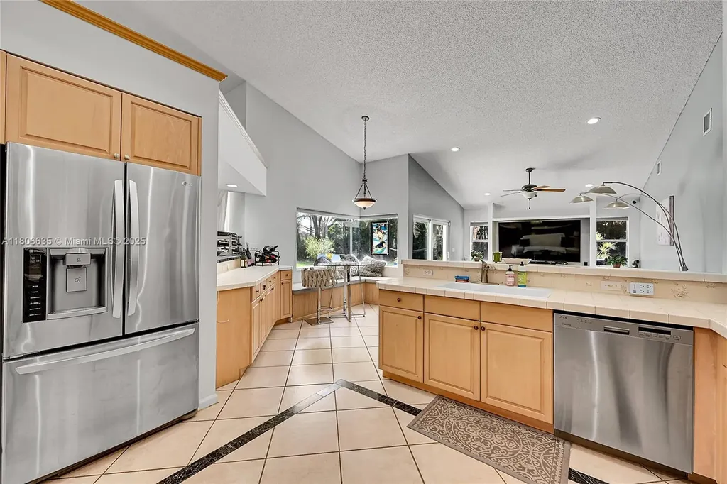 5362 NW 108th Way Coral Springs FL 33076