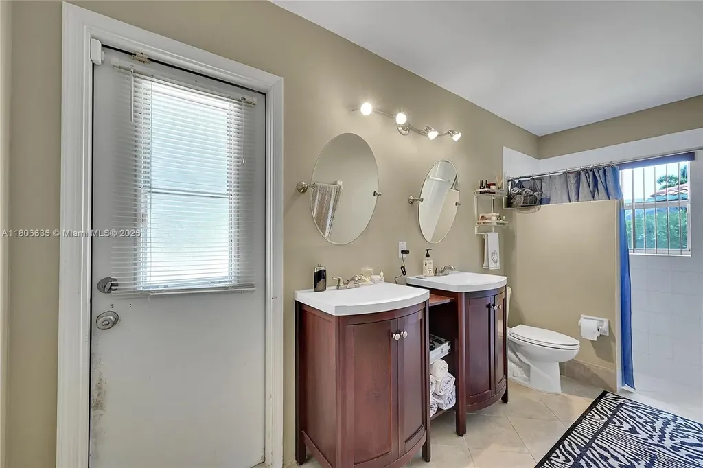 5362 NW 108th Way Coral Springs FL 33076