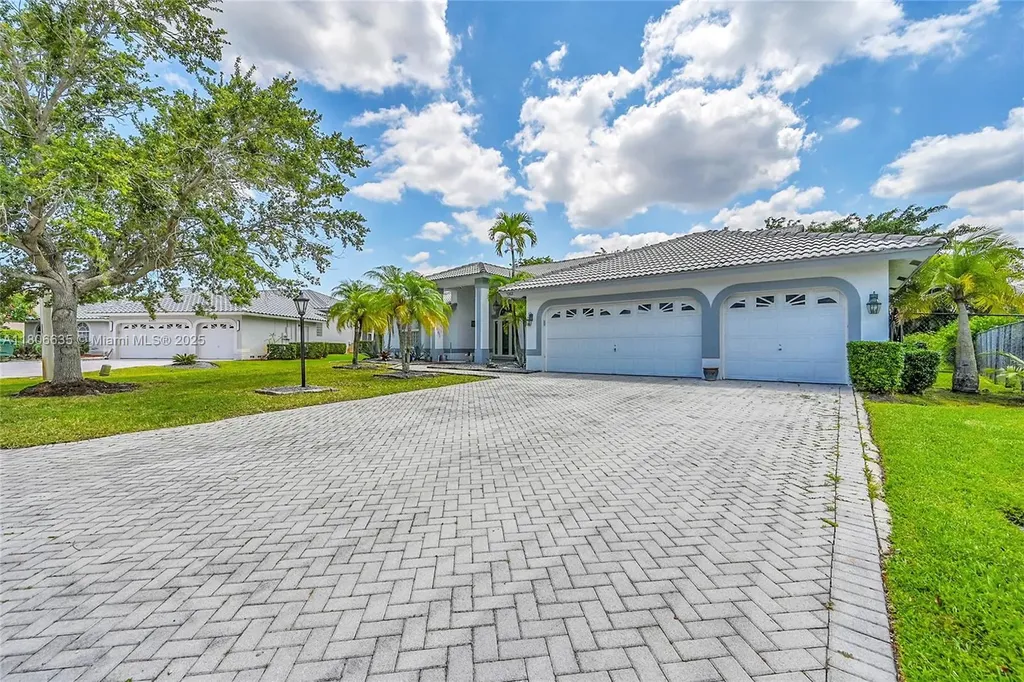 5362 NW 108th Way Coral Springs FL 33076