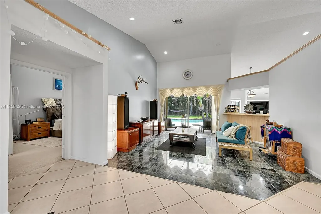 5362 NW 108th Way Coral Springs FL 33076