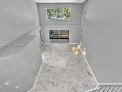 2124 W Discovery Circle W Deerfield Beach FL 33442