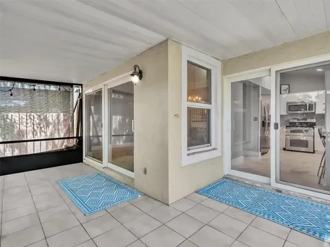 2124 W Discovery Circle W Deerfield Beach FL 33442