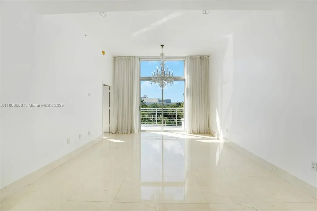 2001 Meridian Avenue Miami Beach FL 33139