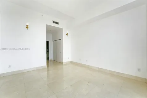 2001 Meridian Avenue Miami Beach FL 33139