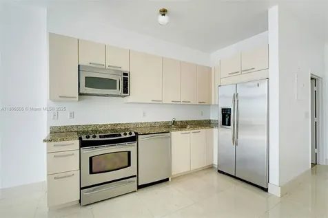 2001 Meridian Avenue Miami Beach FL 33139
