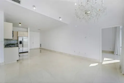 2001 Meridian Avenue Miami Beach FL 33139