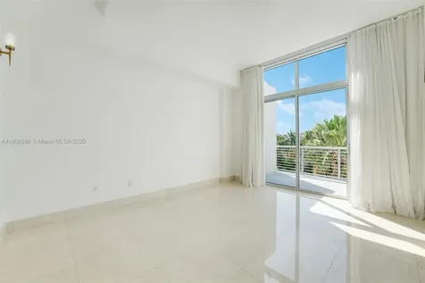 2001 Meridian Avenue Miami Beach FL 33139