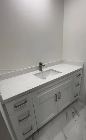 940 SW 78th Place Miami FL 33144