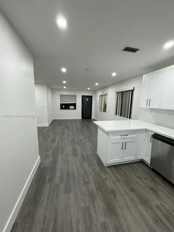940 SW 78th Place Miami FL 33144