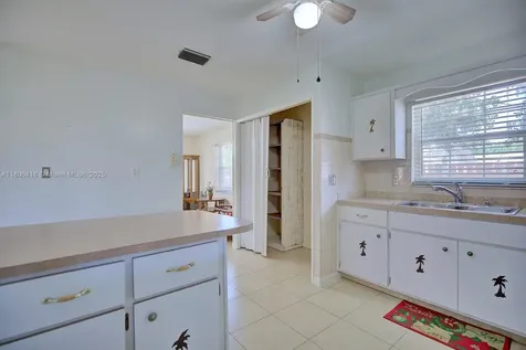 210 Joe Hilton Street Avon Park FL 33825