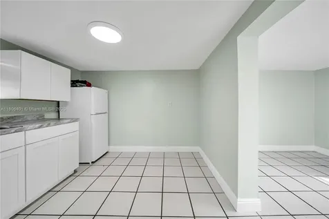 875 E 29th Street Hialeah FL 33013
